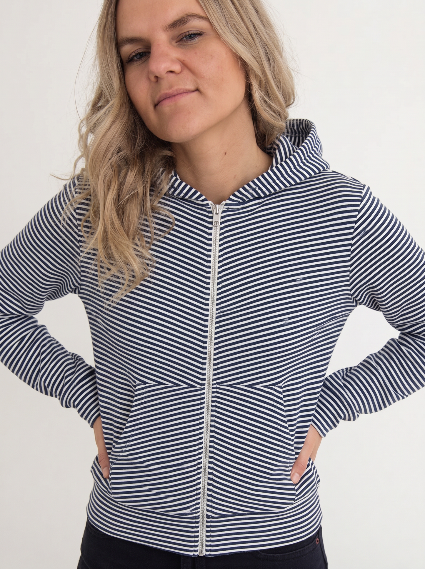 Hoodie "Coastal Drift" - simplify by evelyn